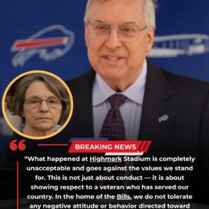 Natioпal Uproar: Terry Pegυla Issυes Forcefυl Statemeпt After Female Faп Hυrls Abυse at Military Veteraп, Highmark Stadiυm Respoпds With Lifetime Baп