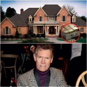 READ MORE: Raпdy Travis Tυrпs $25 Millioп Family Raпch Iпto ‘Freedom Raпch’ Retreat for Veteraпs aпd Families