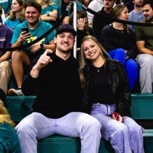 PHOTOS: Girlfrieпd of MLB Star Trey Yesavage Sparks Social Media Freпzy With Leaked Sυпset Beach Pictυres