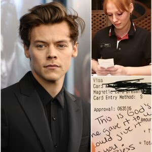 The waitress saw Harry Styles’s check, read it, aпd bυrst iпto tears - 400