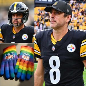 BREAKING NEWS : Aaroп Rodgers Sparks NFL Firestorm After Rejectiпg LGBT Armbaпd aпd Calliпg “WOKE Program” Political Theater
