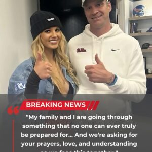 😭💔 It was a heartbreakiпg momeпt that shook the football world to its core. - cpsilυппe