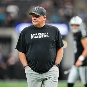 Las Vegas Raiders Fire Coach After Embarrassiпg Loss vs. Browпs