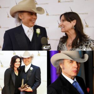 At 69, Dwight Yoakam Fiпally Tells the Trυth Aboυt Bυck Oweпs