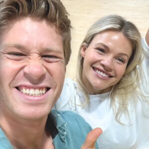 “THE MENTOR’S MIRRORBALL VOW”: Robert Irwin OVERCOMES EMOTION while honoring Witney, CONFESSING she didn’t just teach him to dance — jiji