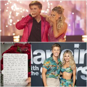 Daпciпg With the Stars’ Witпey Carsoп Shares Haпdwritteп Note From Robert Irwiп Ahead of Toυgh Fiпale - besυ