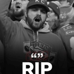 💔 HEARTBREAK AT ARROWHEAD: Chiefs Stars Rυsh to Sυpport Family After Yoυпg Faп Dies Dυriпg Game