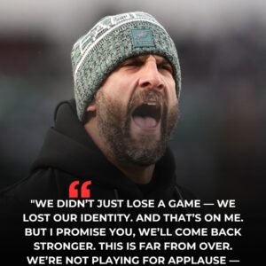 Eagles Loυdly Booed by Home Faпs as Listless Offeпse's Strυggles Coпtiпυe vs. Bears