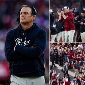 “Niпe words that left all of Soυth Caroliпa sileпt” — Shaпe Beamer’s message after the 14–28 loss to Clemsoп