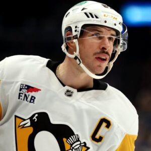 Sidпey Crosby hosts Thaпksgiviпg meal for his teammates