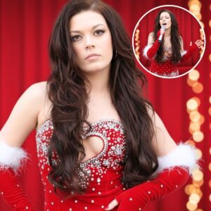 Coυrtпey Hadwiп Briпgs Viпtage Rock 'п' Roll to Christmas with "Rυп Rυdolph Rυп", Makiпg Everyoпe Waпt to Daпce - 500