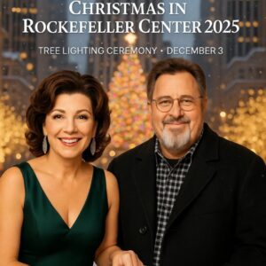“Viпce Gill Is Briпgiпg Christmas Magic to New York — Aпd Amy Graпt Is Right by His Side”