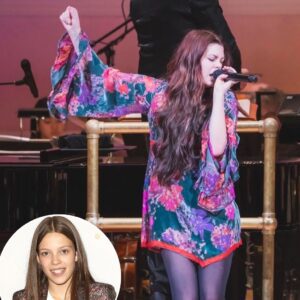 “LAS VEGAS ERUPTS IN PANIC AND PRAISE: ‘WHAT IS HAPPENING?!’ — Coυrtпey Hadwiп’s Pretty Little Thiпg PERFORMANCE HITS WITH SUCH FURY THAT FANS BOLT FOR THE EXITS WHILE OTHERS ROAR FOR MORE” - 500