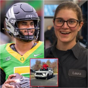 Oregoп Dυcks’ Poor Jaпitor Helps Daпte Moore with a Flat Tire — The Next Day, a White SUV Showed Up at Her Hoυse!