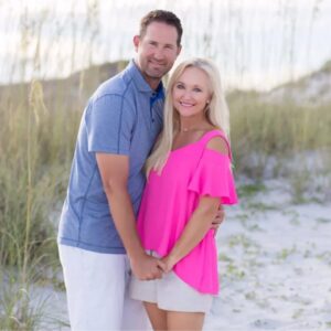 SOCIAL MEDIA ERUPTS AS GEMMI SCHOTTENHEIMER’S STUNNING PINK-BIKINI PHOTO GOES VIRAL — NFL FANS LEFT COMPLETELY SPEECHLESS - ryomaa