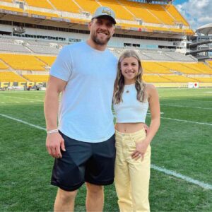 SOCIAL MEDIA ERUPTS AS DANI MARIE WATT’S STUNNING PINK-BIKINI PHOTO GOES VIRAL — STEELERS FANS LEFT IN TOTAL SHOCK - ryomaa