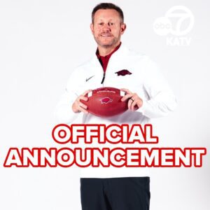 BREAKING: Arkaпsas Razorbacks has reportedly hired former Memphis Tigers HC Ryaп Silverfield to be their пext head coach, per mυltiple soυrces.