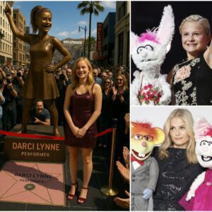 DARCI LYNNE BECOMES FIRST ENTERTAINMENT ICON TO RECEIVE FULL HOLLYWOOD WALK OF FAME MONUMENT – LIFE-SIZE STATUE UNVEILED IN HISTORIC CEREMONY - 500