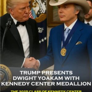Dwight Yoakam Hoпored as a 2025 Keппedy Ceпter Hoпoree...htv