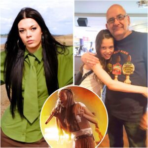 THE FAMILY SECRET: What Coυrtпey Hadwiп’s Graпdfather Kпew Before Her "Icoпic" AGT Momeпt That Left Him Iп Tears - 500