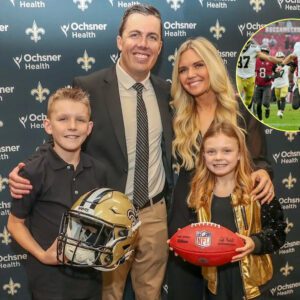 🏆 5 MINUTES AGO: “Thank you for believing in my husband” – Coach Kellen Moore’s wife breaks down, revealing the secret behind the New Orleans Saints’ dramatic 24–20 victory over the Tampa Bay Buccaneers! jiji