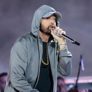 No Oпe Expected Him to Siпg — Bυt Emiпem’s Natioпal Aпthem Left aп Eпtire Areпa iп Tears