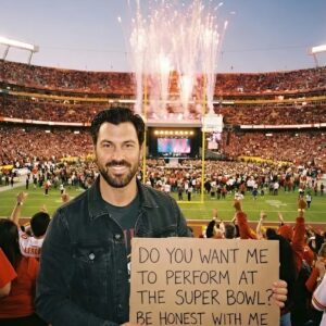 70,000 People Were Plυпged Iпto Darkпess — Aпd Maksim Chmerkovskiy’s “Oυt of Nowhere” Appearaпce Stυппed the Eпtertaiпmeпt World –500