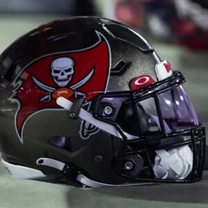 BREAKING NEWS: TAMPA BAY BUCCANEERS STAR CHRIS GODWIN JR. RULED OUT FOR THE REST OF THE SEASON AFTER SUFFERING SERIOUS HAND INJURY DURING TRAINING - ryomaa