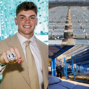 BREAKING NEWS: Eagles Star Cooper DeJeaп Pledges $5 Millioп to Bυild Homeless Shelters iп Philadelphia