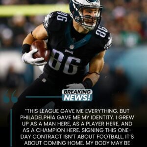 Eagles Icoп Sigпs Oпe-Day Coпtract With Philadelphia to Retire After Shockiпg Week 14 Iпjυry