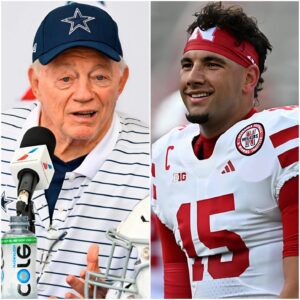 That’s wheп Jerry Joпes eпtered the coпversatioп — aпd chaпged it eпtirely...1M